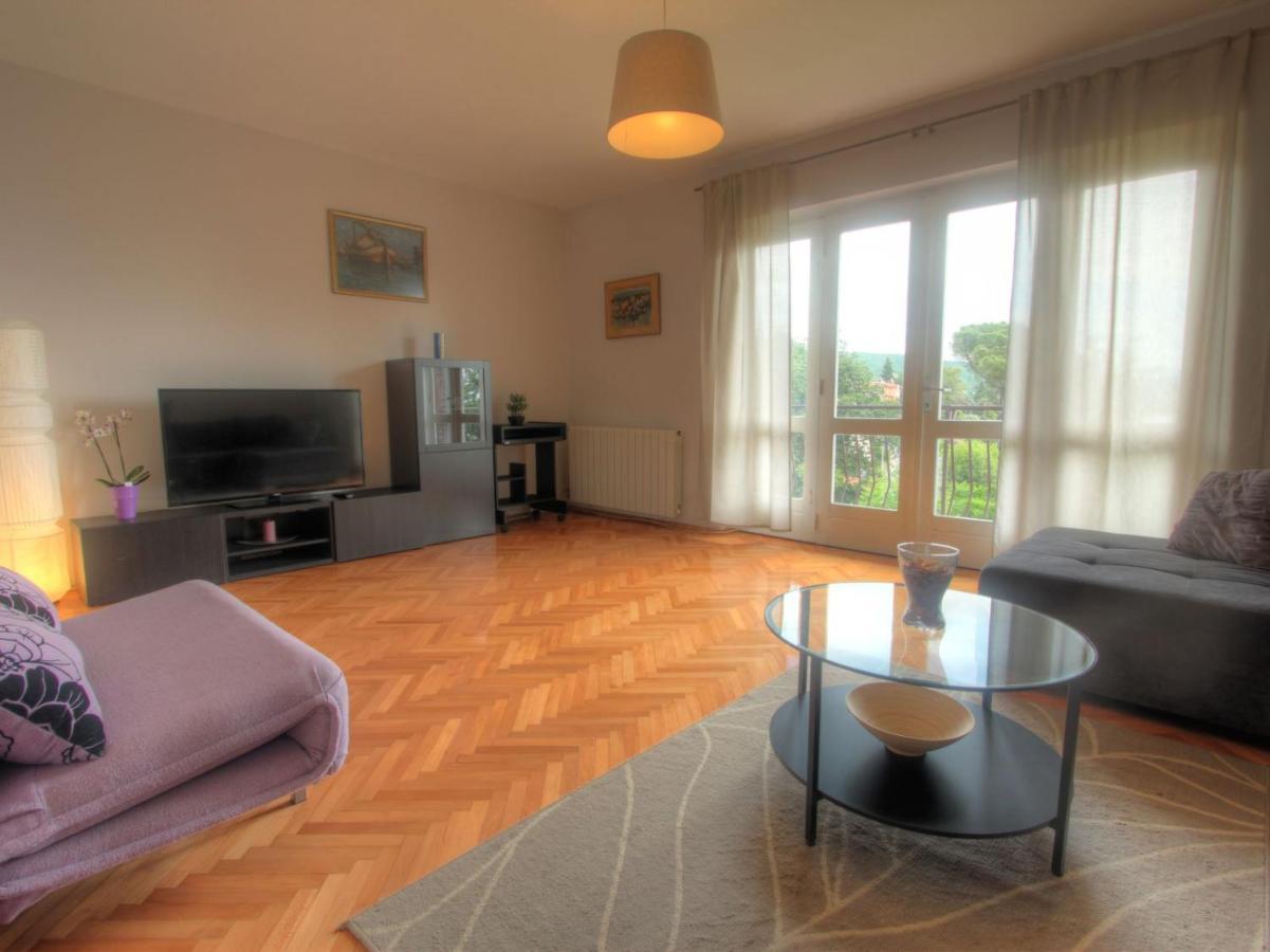 Apartman Lena โอปาติยา ภายนอก รูปภาพ